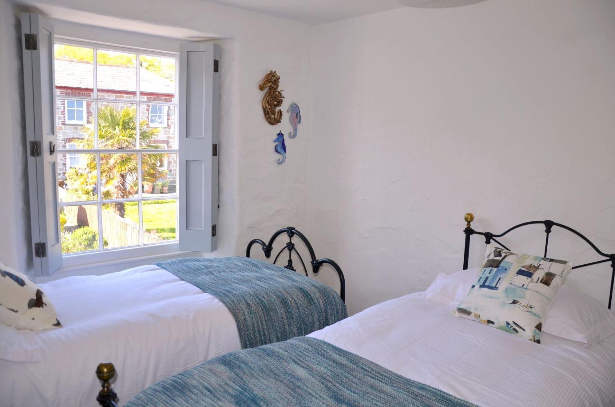 Sea Haze Charlestown Villa เซนต์ออสเทลล์ ภายนอก รูปภาพ